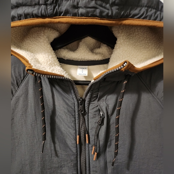 🔻Drop! Active Sherpa Colour Blocked Full Zip Hoodie Size S Performance Jacket - Picture 5 of 5